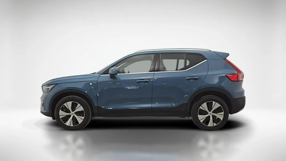 VOLVO XC40 -