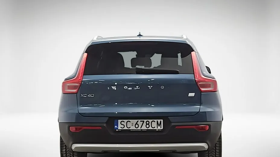 VOLVO XC40 -