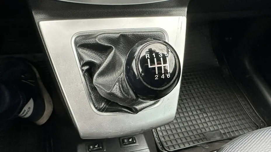 MAZDA 5 -
