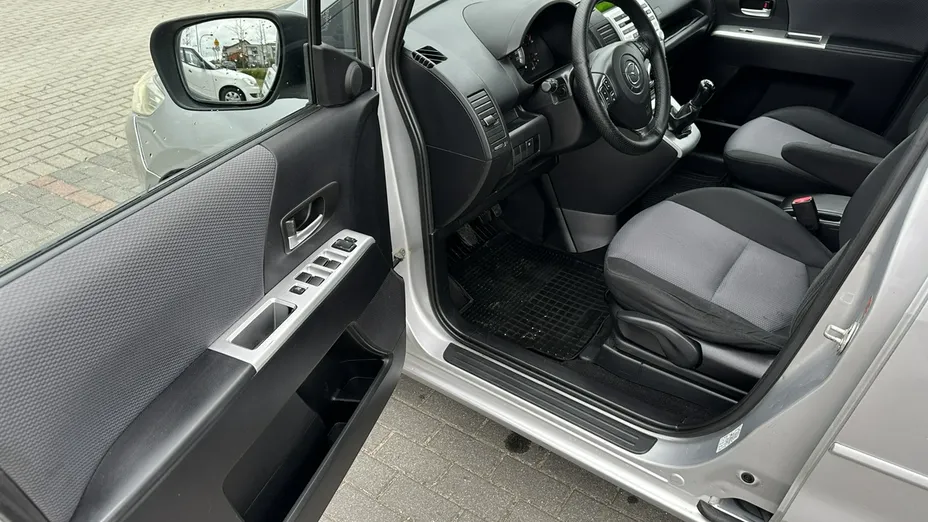 MAZDA 5 -