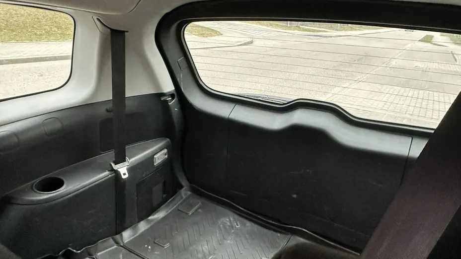 MAZDA 5 -