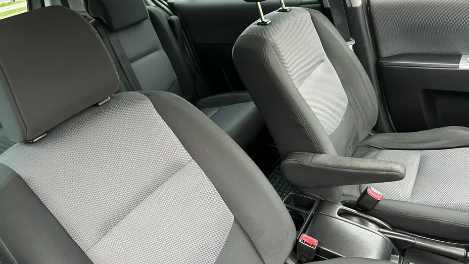 MAZDA 5 -
