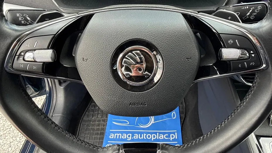 SKODA Octavia -