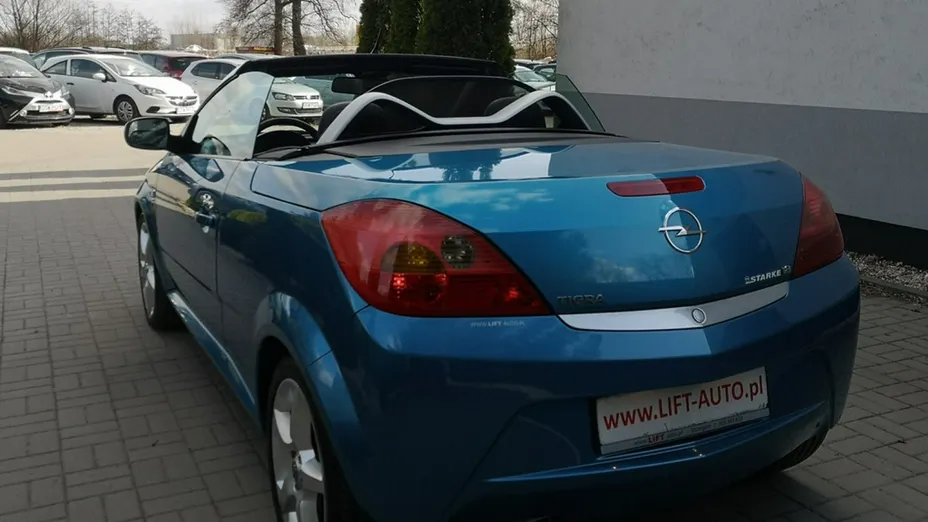 OPEL Tigra -