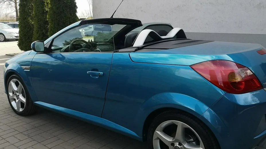 OPEL Tigra -
