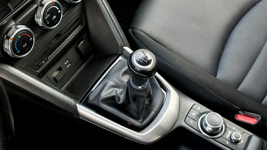 MAZDA CX-3 -