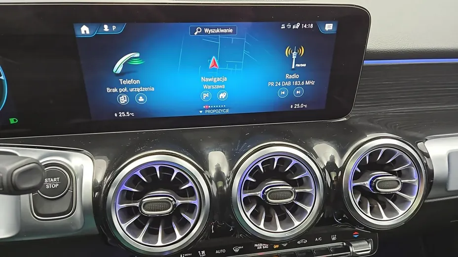 MERCEDES-BENZ EQB -