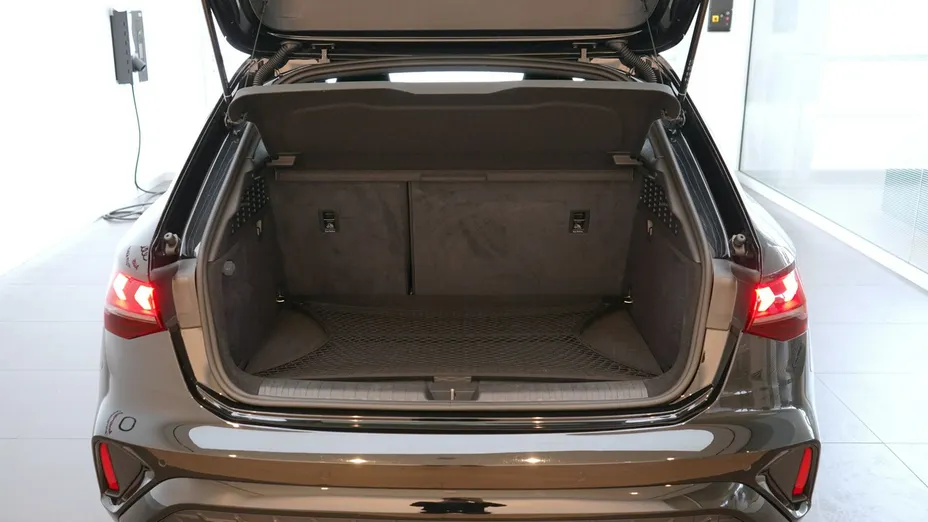 AUDI S3 Sportback -