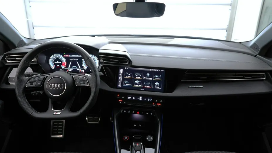 AUDI S3 Sportback -
