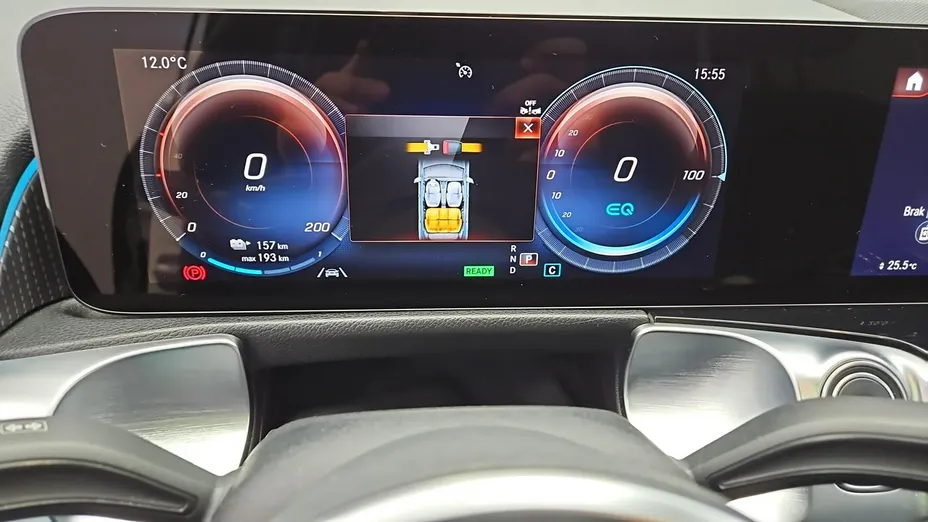 MERCEDES-BENZ EQB -