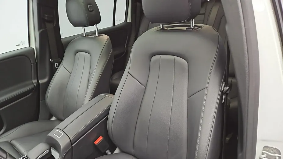 MERCEDES-BENZ EQB -