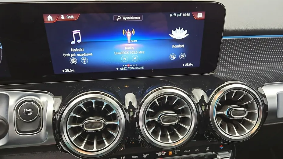 MERCEDES-BENZ EQB -