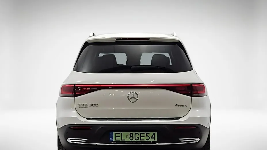 MERCEDES-BENZ EQB -