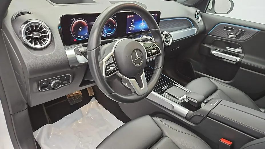 MERCEDES-BENZ EQB -