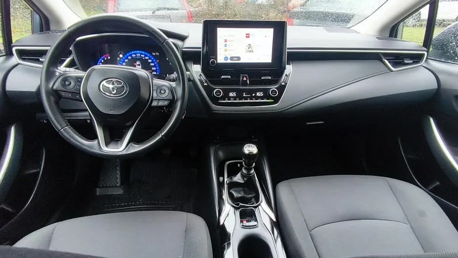 TOYOTA Corolla -