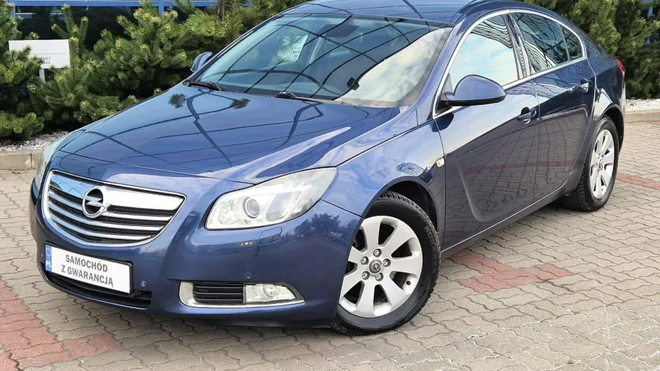 OPEL Insignia -