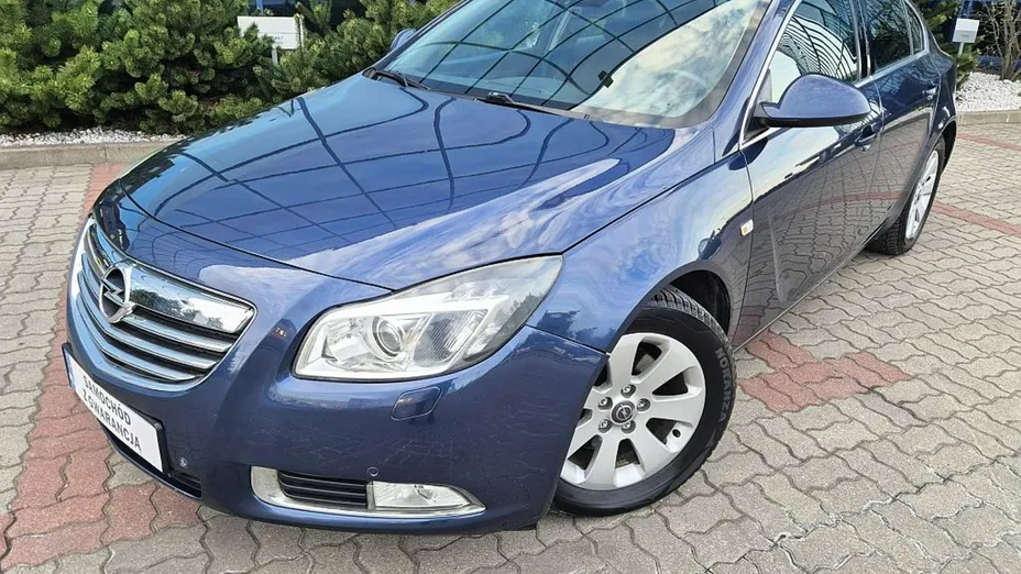 OPEL Insignia -