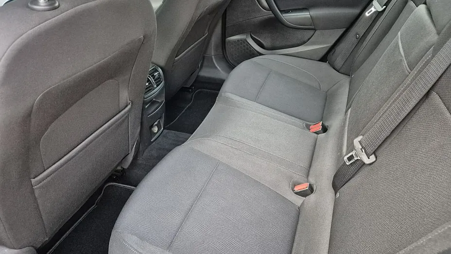OPEL Insignia -