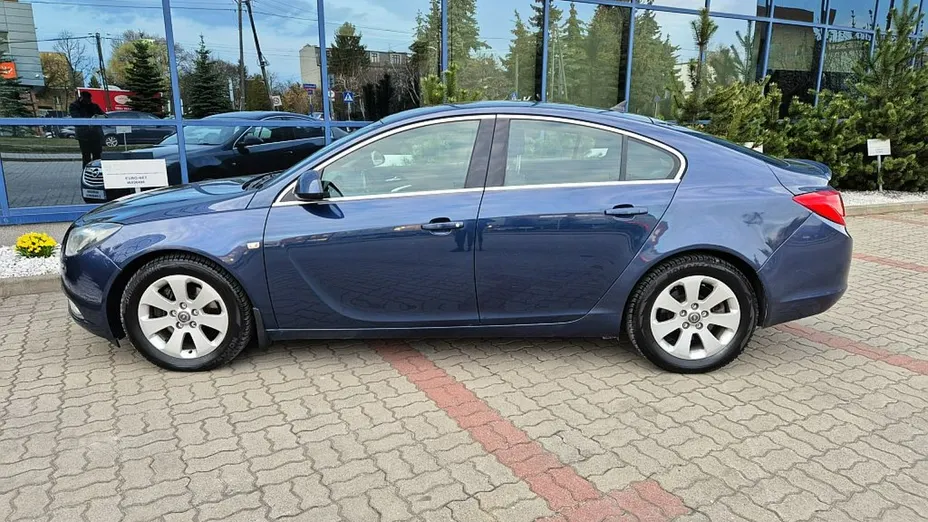OPEL Insignia -