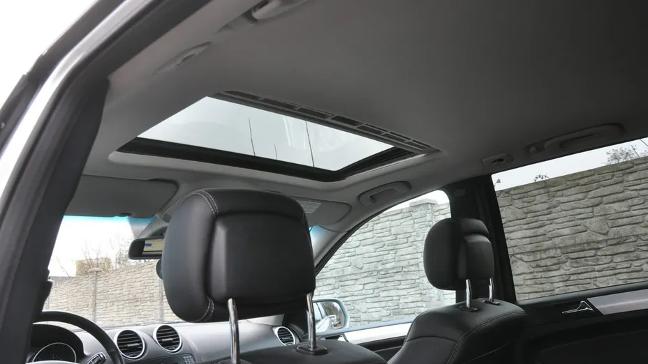 MERCEDES-BENZ ML -
