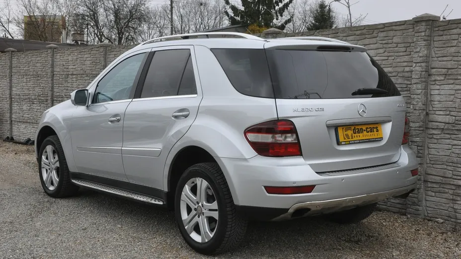 MERCEDES-BENZ ML -