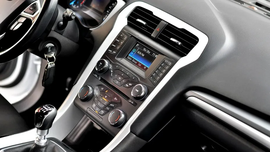 FORD Mondeo -