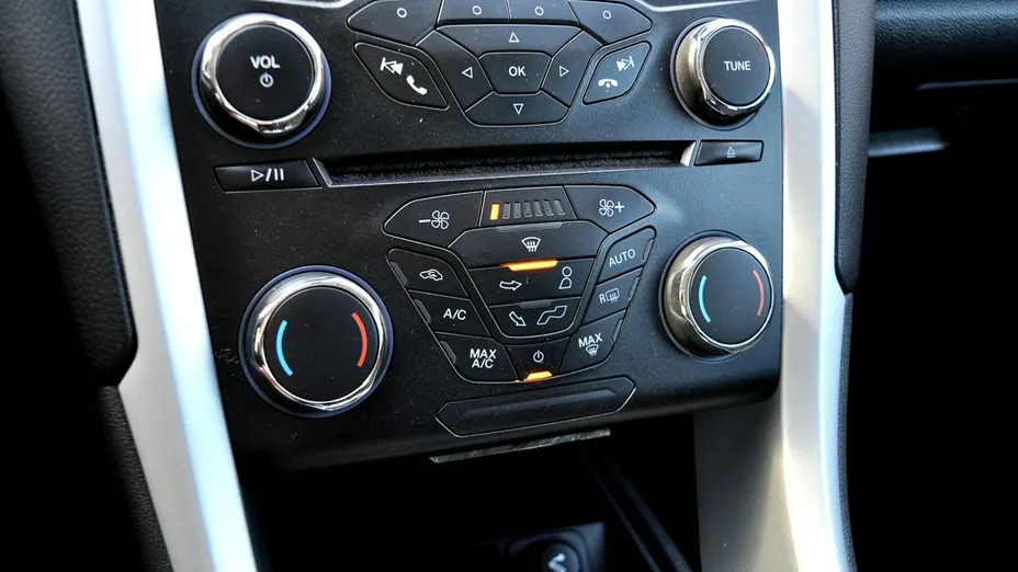FORD Mondeo -