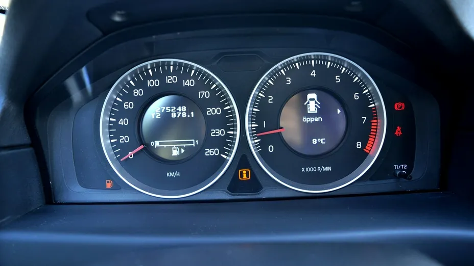 VOLVO V70 -