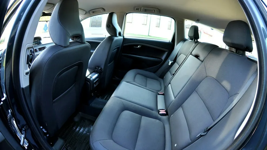 VOLVO V70 -