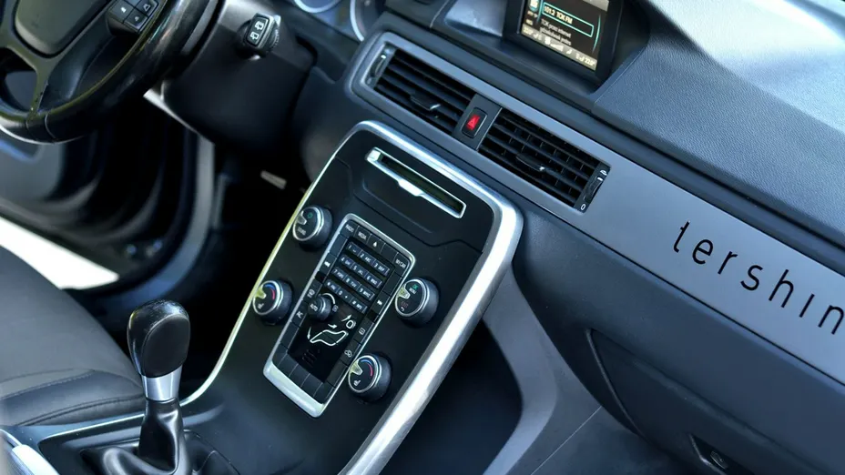 VOLVO V70 -