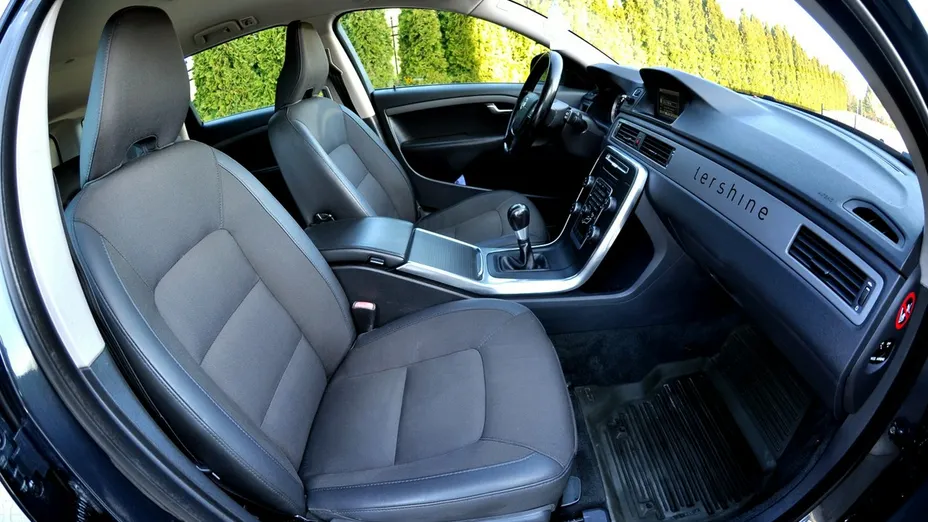 VOLVO V70 -