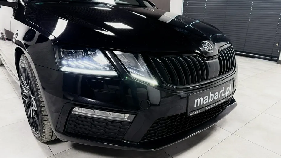 SKODA Octavia -