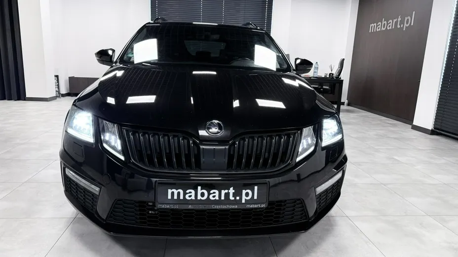 SKODA Octavia -