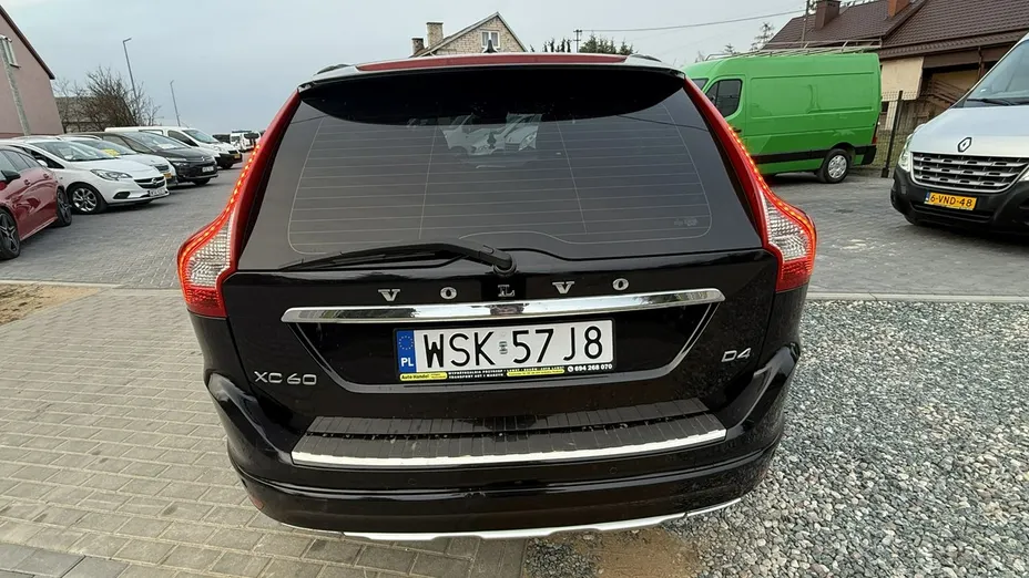 VOLVO XC60 -