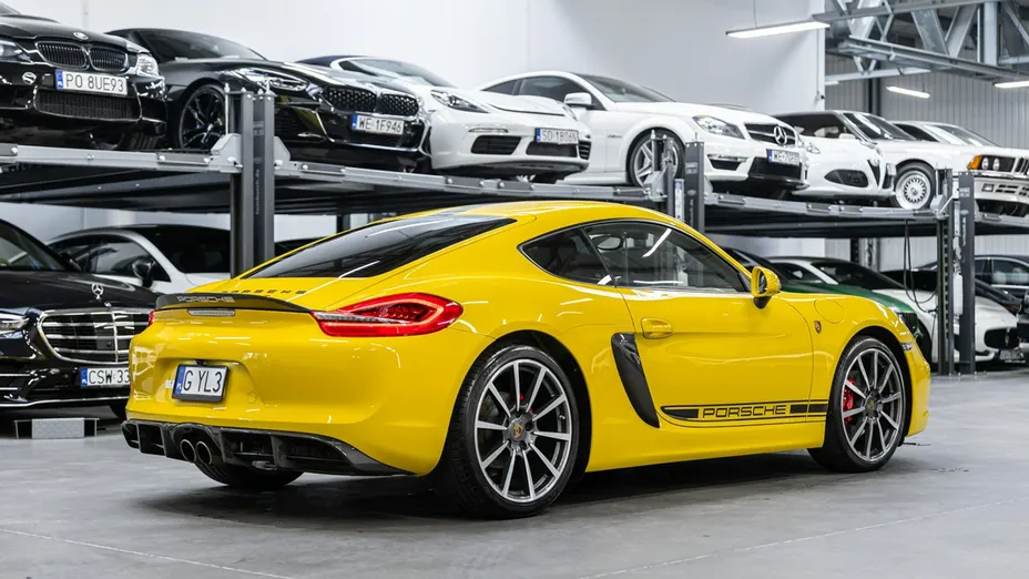 PORSCHE Cayman -