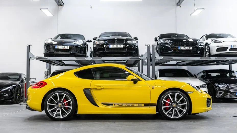 PORSCHE Cayman -