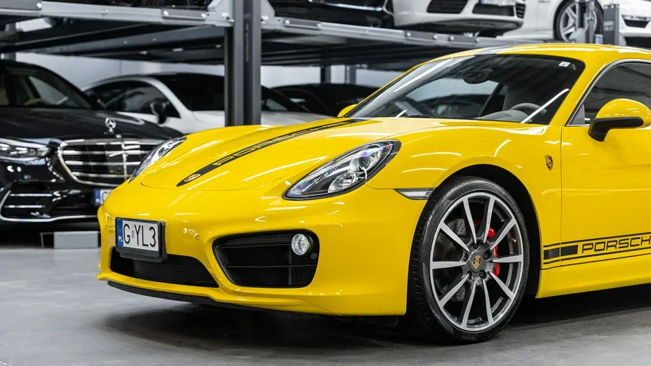 PORSCHE Cayman -