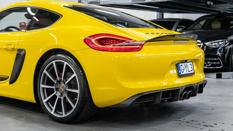 PORSCHE Cayman -