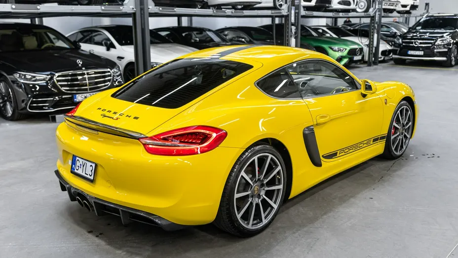 PORSCHE Cayman -