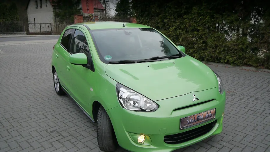 MITSUBISHI Space Star -