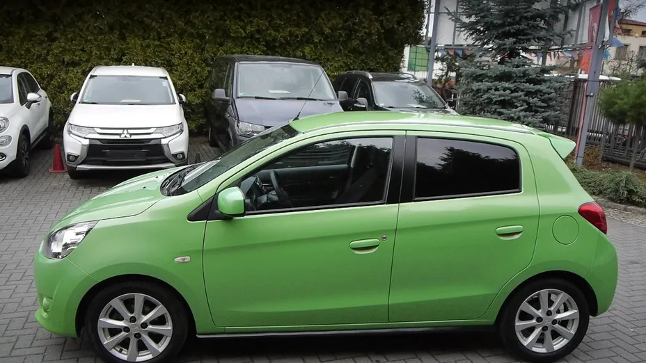 MITSUBISHI Space Star -