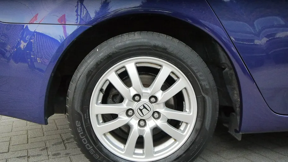 HONDA Accord -