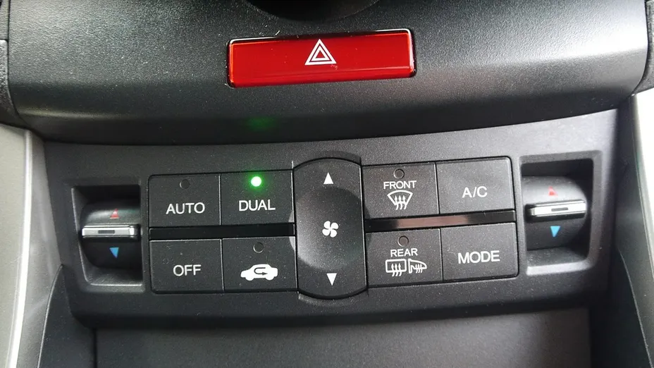 HONDA Accord -