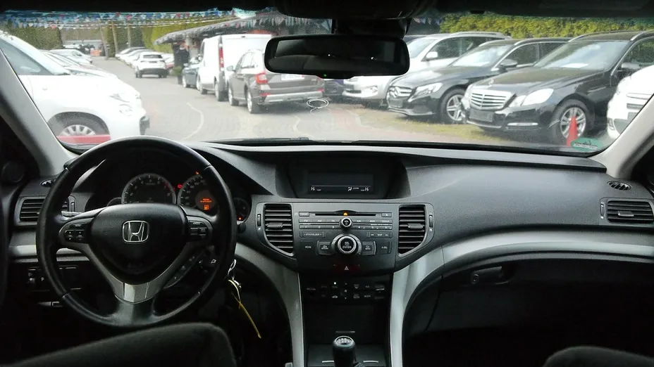 HONDA Accord -