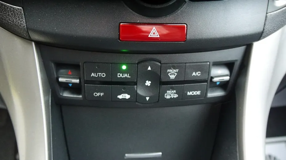 HONDA Accord -