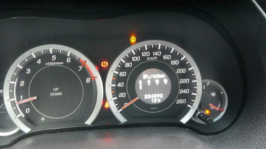 HONDA Accord -