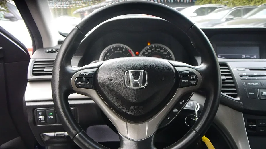 HONDA Accord -