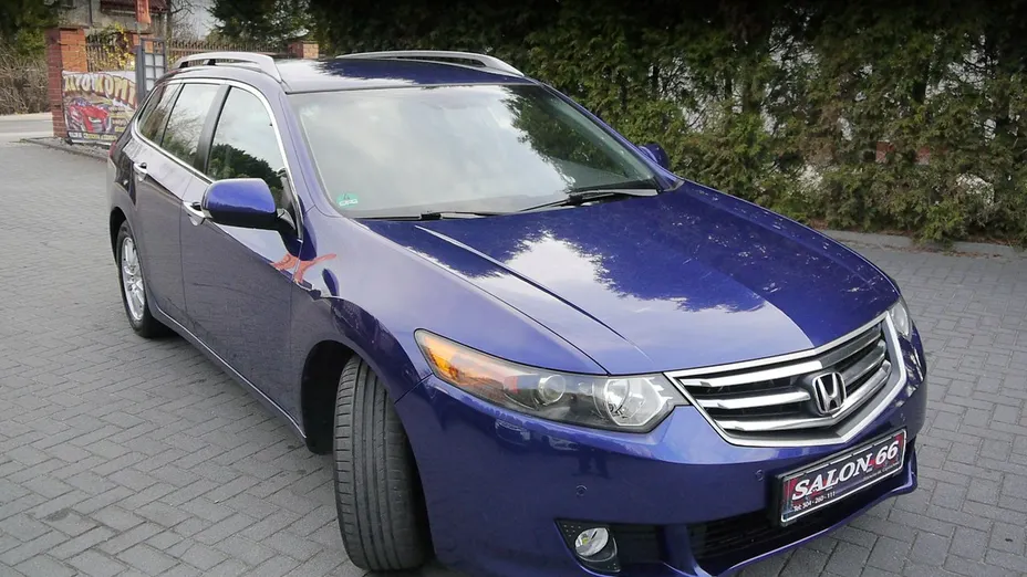 HONDA Accord -