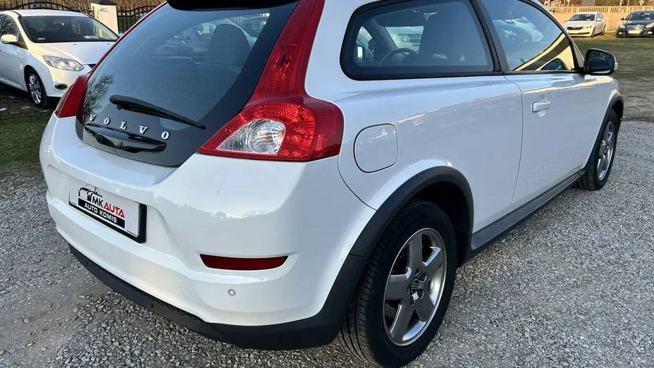 VOLVO C30 -
