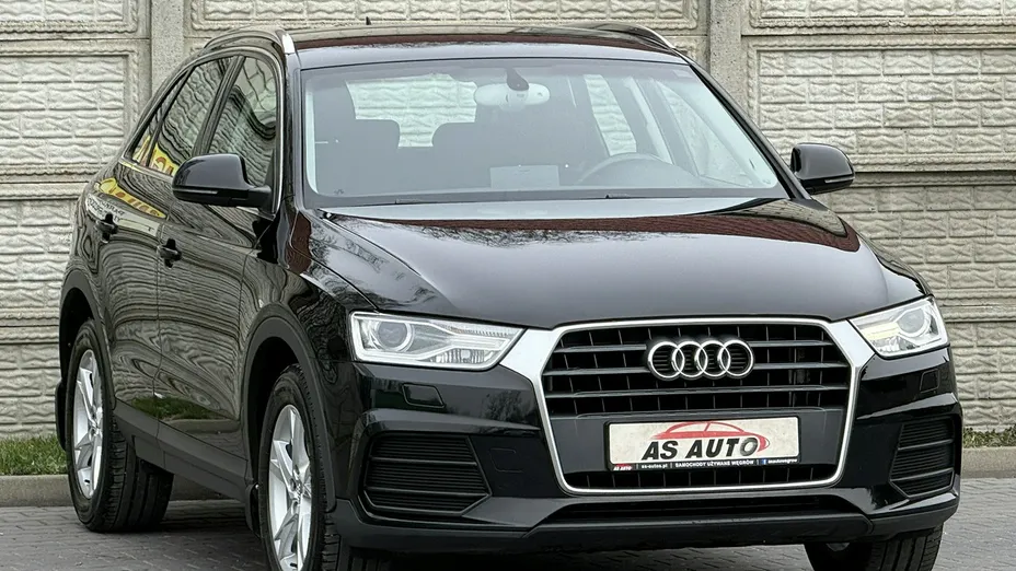 AUDI Q3 -